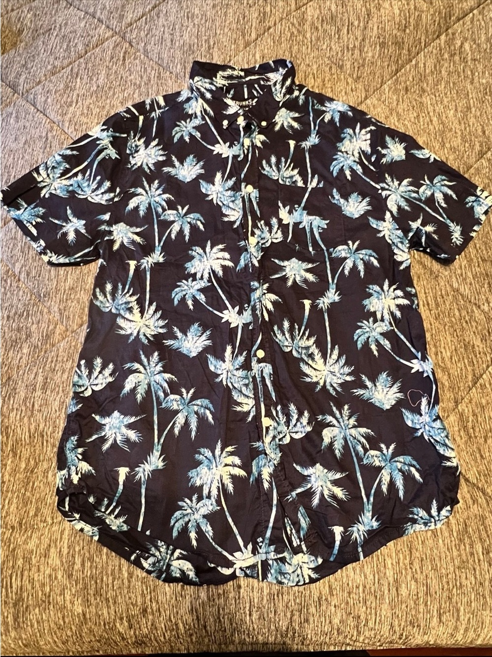 Men’s button up palm tree shirt